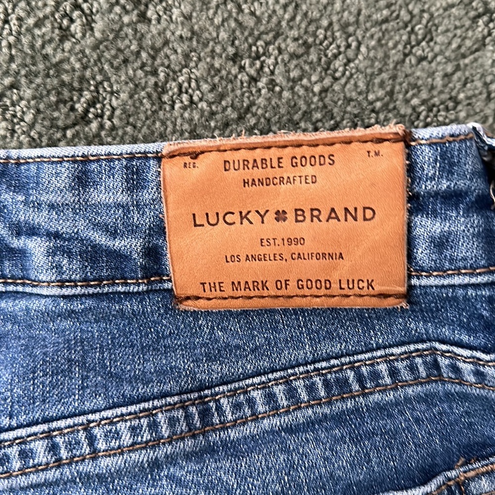 Lucky brand jean sorts - Picture 5 of 5